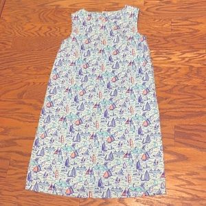 Girl’s Vineyard Vines ⛵️ print dress. Blues/corals Size 12. Smoke free/pet free